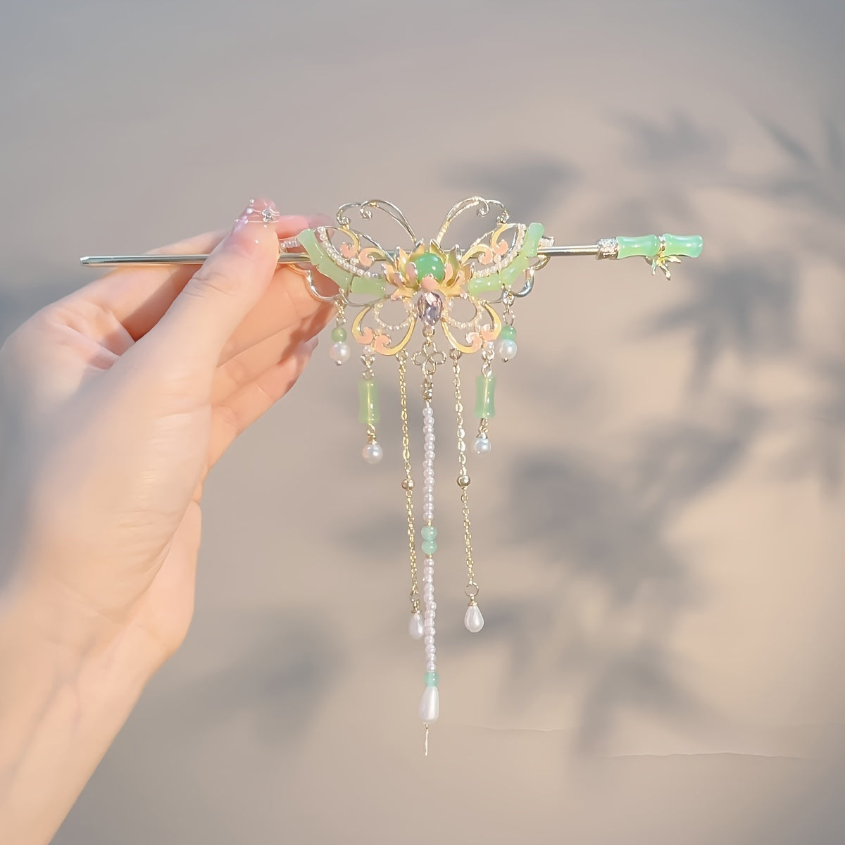 1pc Traditional Chinese Butterfly Hairpin for Women, Elegant Metal Hair Stick with Dangling Chains and Beads, Fashionable Hair Accessory for Festive Occasions
